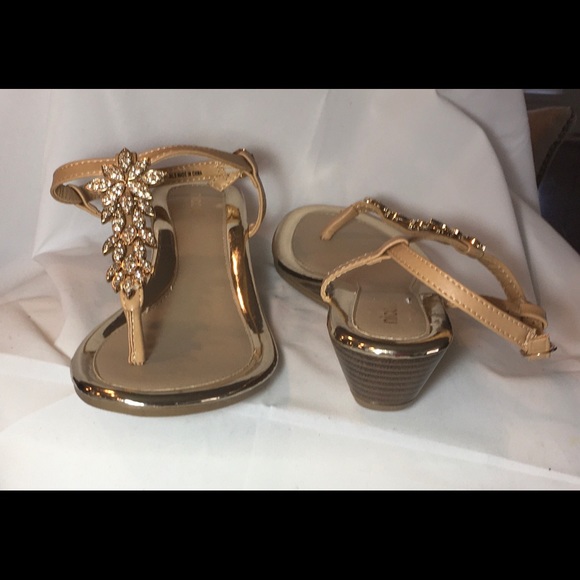 Shoes - Picture 2 of 3